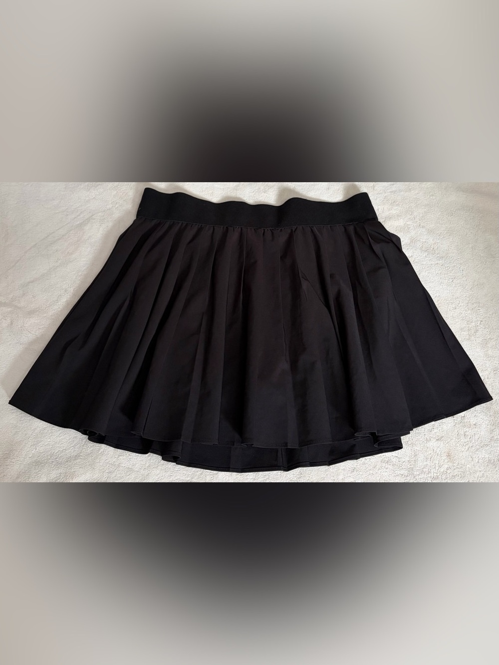 Garage Pleated Skirt | Black | Size M